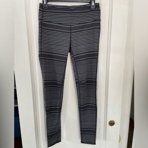 Athleta size medium striped leggings